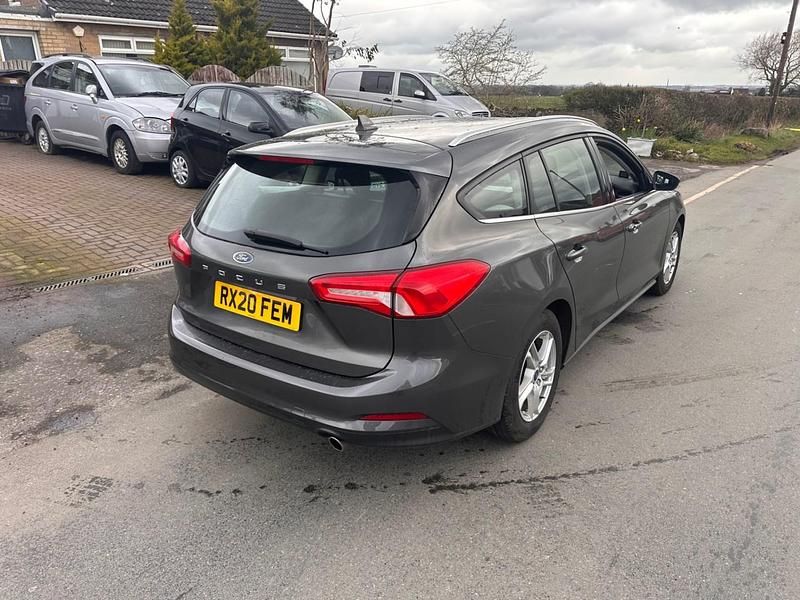 Używany Ford Focus Zetec 2026 Szary Kombi