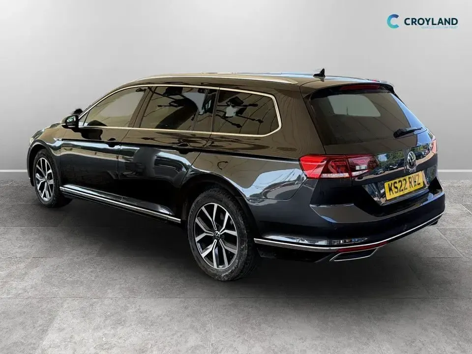 Used VW Passat GTE 218 HP (160 kW) 2022 Grey Estate