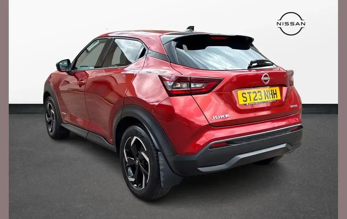 Used Nissan Juke N-Connecta 143 HP (105 kW) 2023 Red SUV