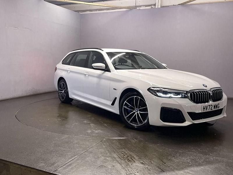 White Used 2022 BMW 530e M Sport Estate | £26,799 (Good price) - Image 1/4