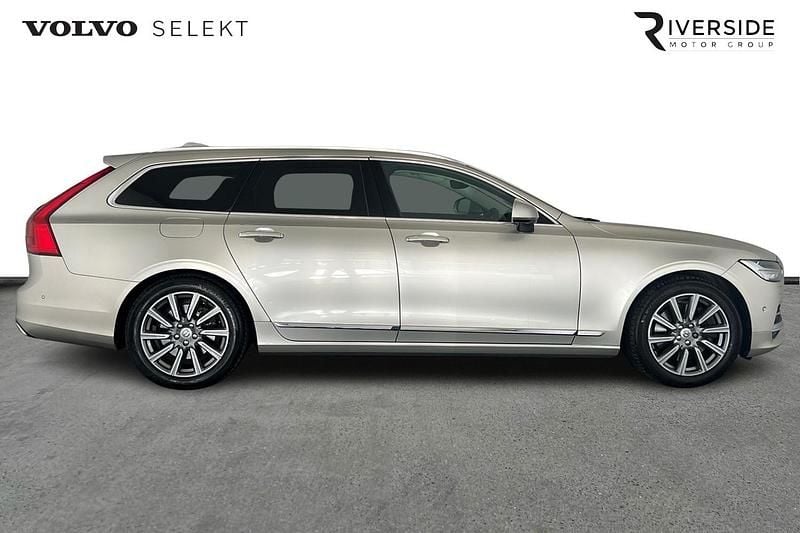 Used Volvo V90 Inscription 235 HP (172 kW) 2017 Luminous sand Estate