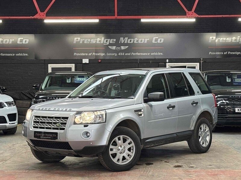 Silver Used 2009 Land Rover Freelander 2 SE SUV | £4,991 (Fair price) - Image 1/4