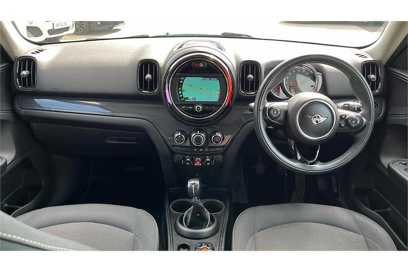 Used Mini Cooper Countryman Classic 136 HP (100 kW) 2019 Green SUV