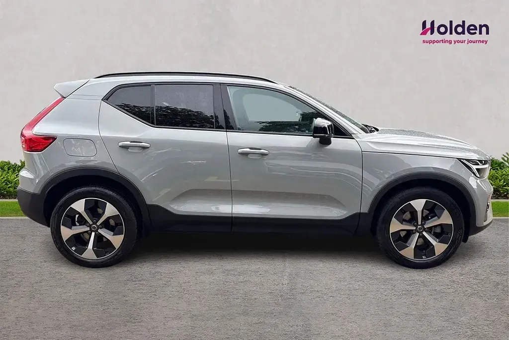 Used Volvo XC40 Plus 163 HP (119 kW) 2025 Grey SUV