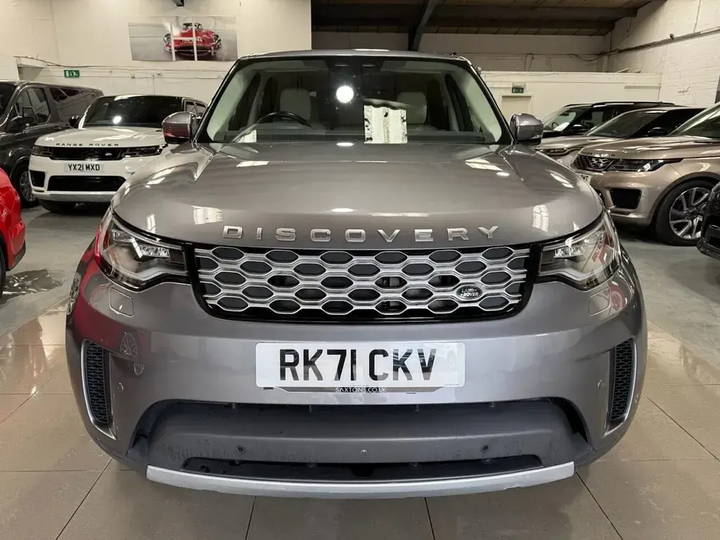 Used Land Rover Discovery 5 S 250 HP (183 kW) 2021 Grey SUV