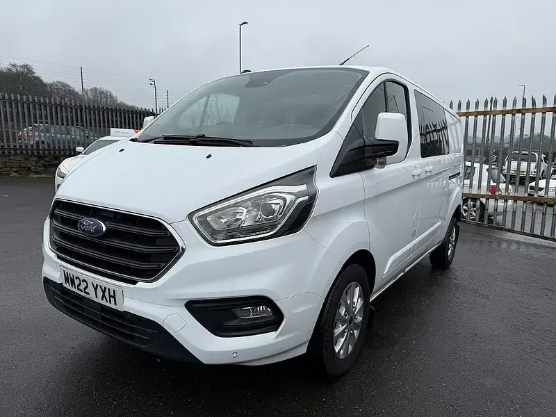 Used Ford Transit Custom Limited 130 HP (95 kW) 2022 White Van