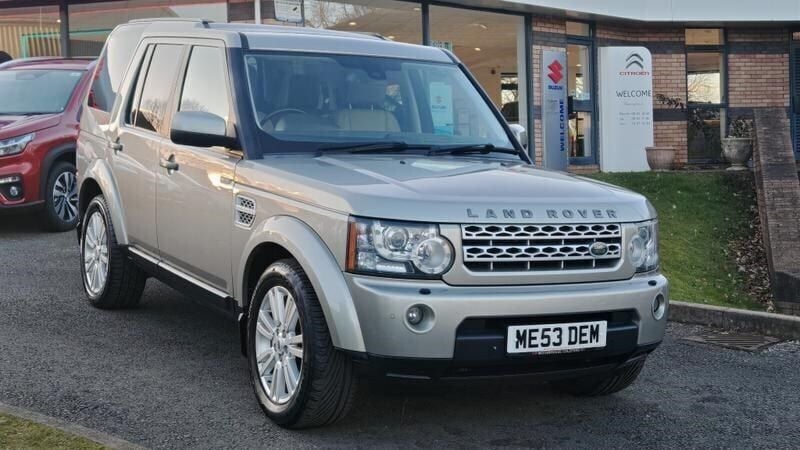 Gold Used 2013 Land Rover Discovery 4 HSE SUV | £10,495 (Good price) - Image 1/4