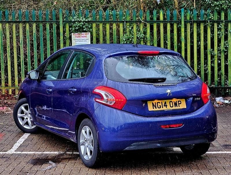 Used Peugeot 208 Active 2014 Blue Hatchback