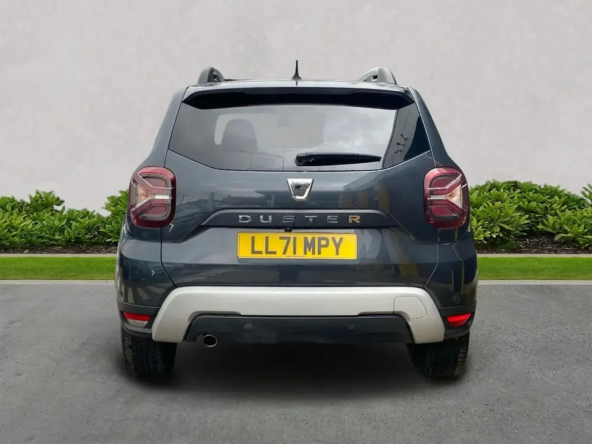 Second-hand Dacia Duster Prestige 130 CP (95 kW) 2022 Gri SUV