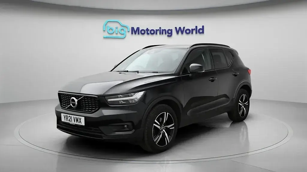 Usado Volvo XC40 R-Design 197 CV (144 kW) 2021 Negro SUV