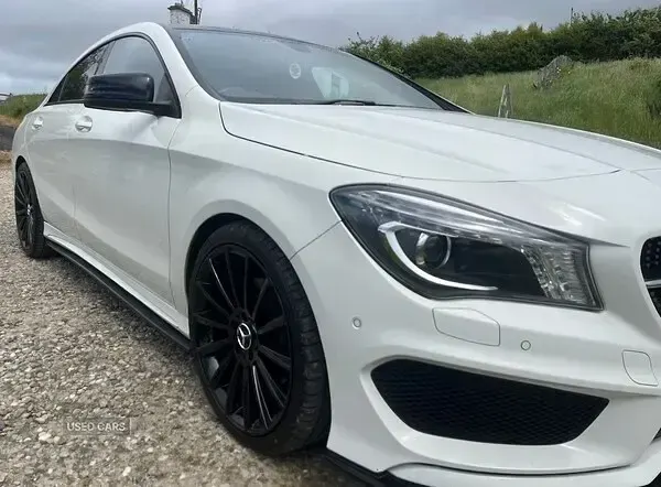 Käytetty Mercedes CLA220 AMG 2014 Valkoinen Sedan