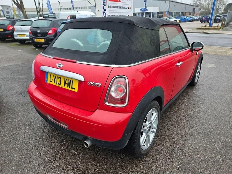 Używany Mini Cooper Cabriolet 122 KM (89 kW) 2013 Czerwony Kabriolet