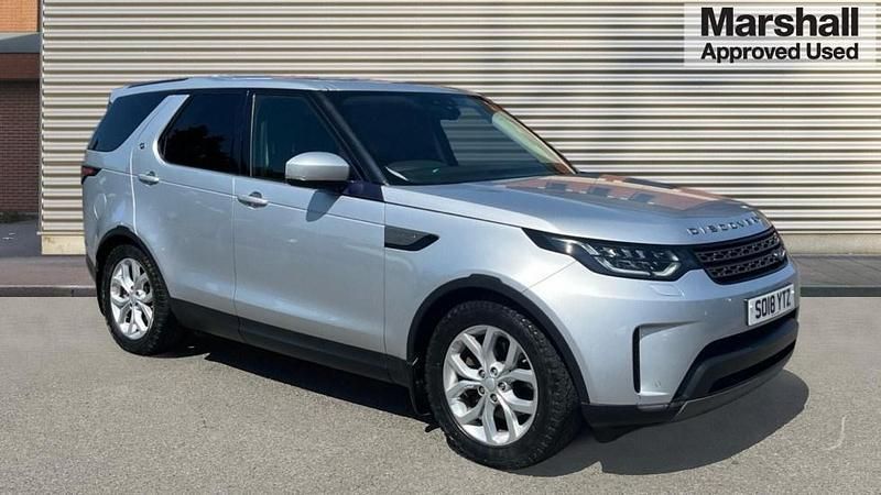 Indus silver Used 2018 Land Rover Discovery 5 SE SUV | £23,224 (Super price) - Image 1/4