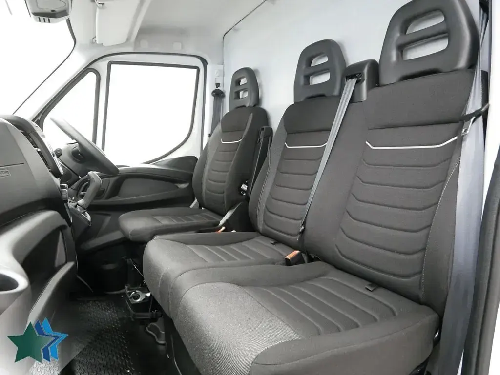 Used Iveco Daily 136 HP (100 kW) 2025 White Van
