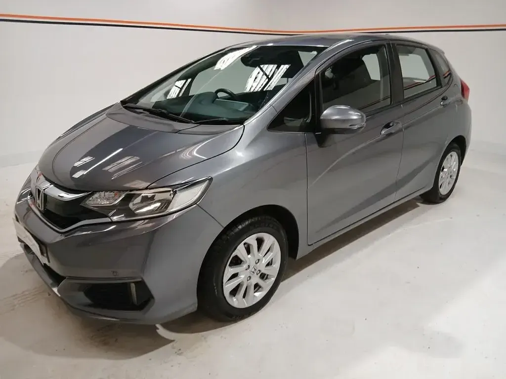 Used Honda Jazz SE 102 HP (75 kW) 2018 Grey Hatchback
