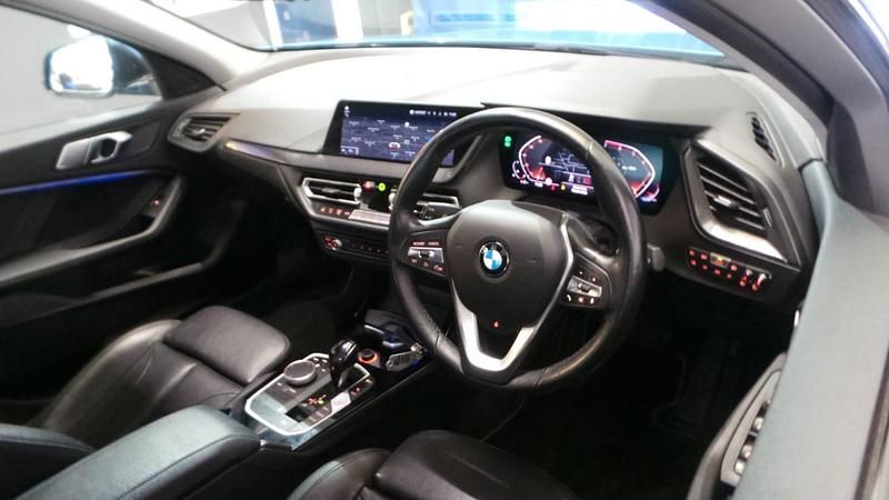 Used BMW 118 Sport Line 2021 Blue Hatchback