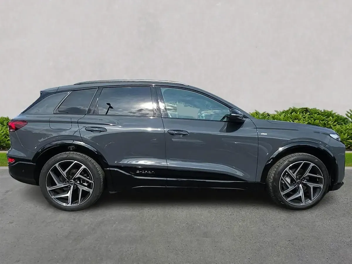 Used Audi Q6 e-tron Performance 225 kW (306 HP) 2026 Grey SUV