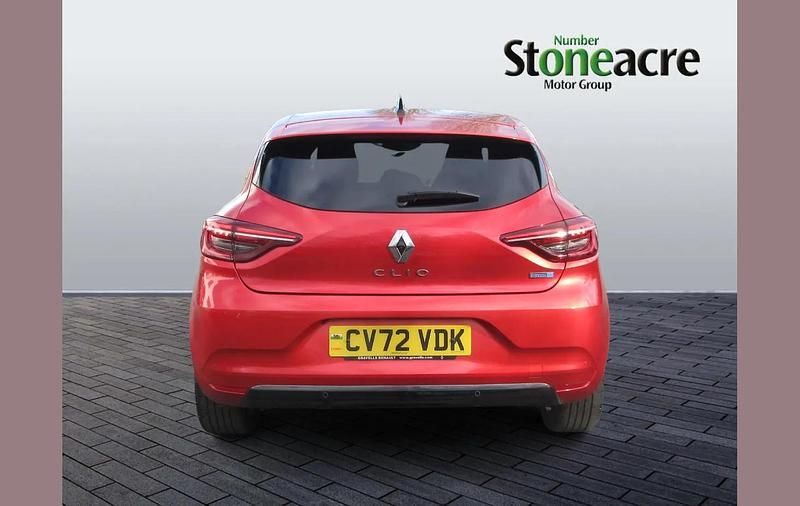 Used Renault Clio V Techno 143 HP (105 kW) 2023 Red Hatchback