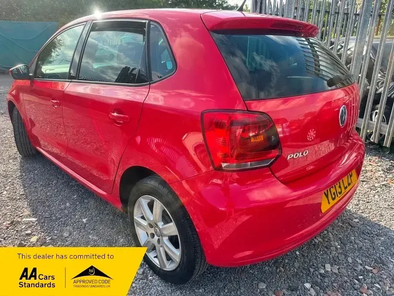 Second-hand VW Polo Match 75 CP (55 kW) 2013 Roșu Hatchback