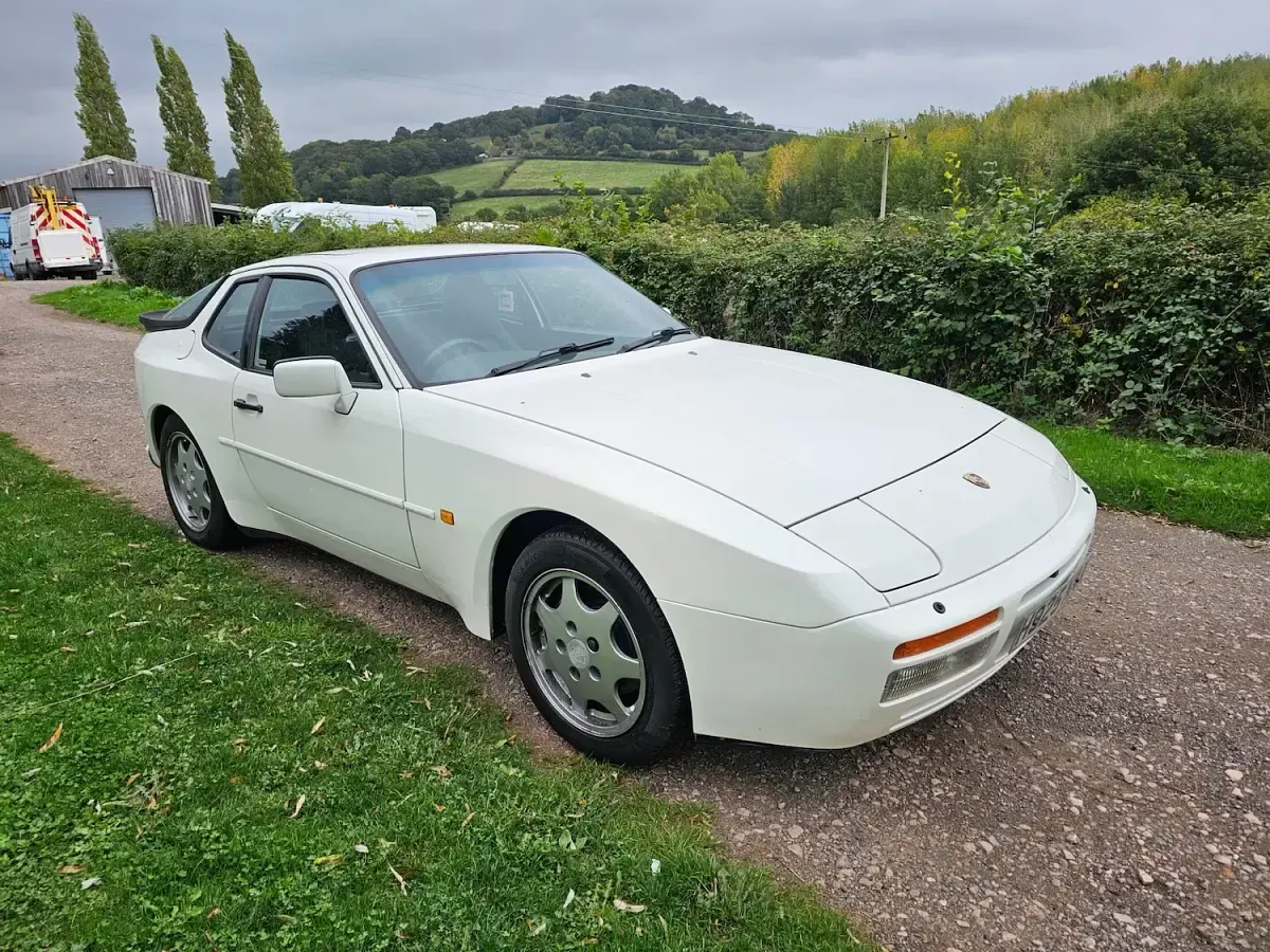 Used Porsche 944 S2 Cabriolet 211 HP (155 kW) 1990 White Cabriolet