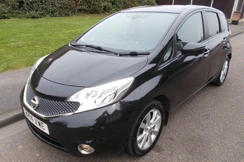 Used Nissan Note Tekna 90 HP (66 kW) 2014 Black Hatchback