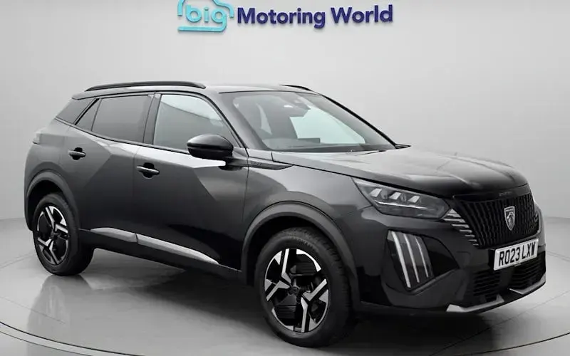 Used Peugeot 2008 GT 131 HP (96 kW) 2023 SUV