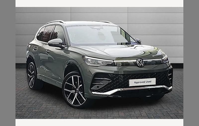 Green Used 2025 VW Tiguan R-line SUV | £38,950 - Image 1/3