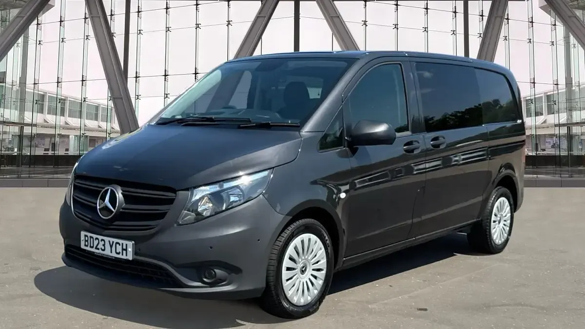 Used Mercedes Vito Progressive 136 HP (100 kW) 2023 Grey Van