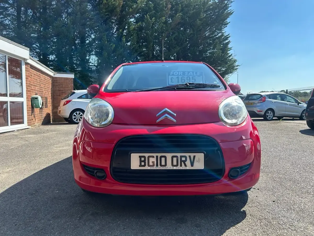 Used Citroën C1 68 HP (50 kW) 2010 Red Hatchback