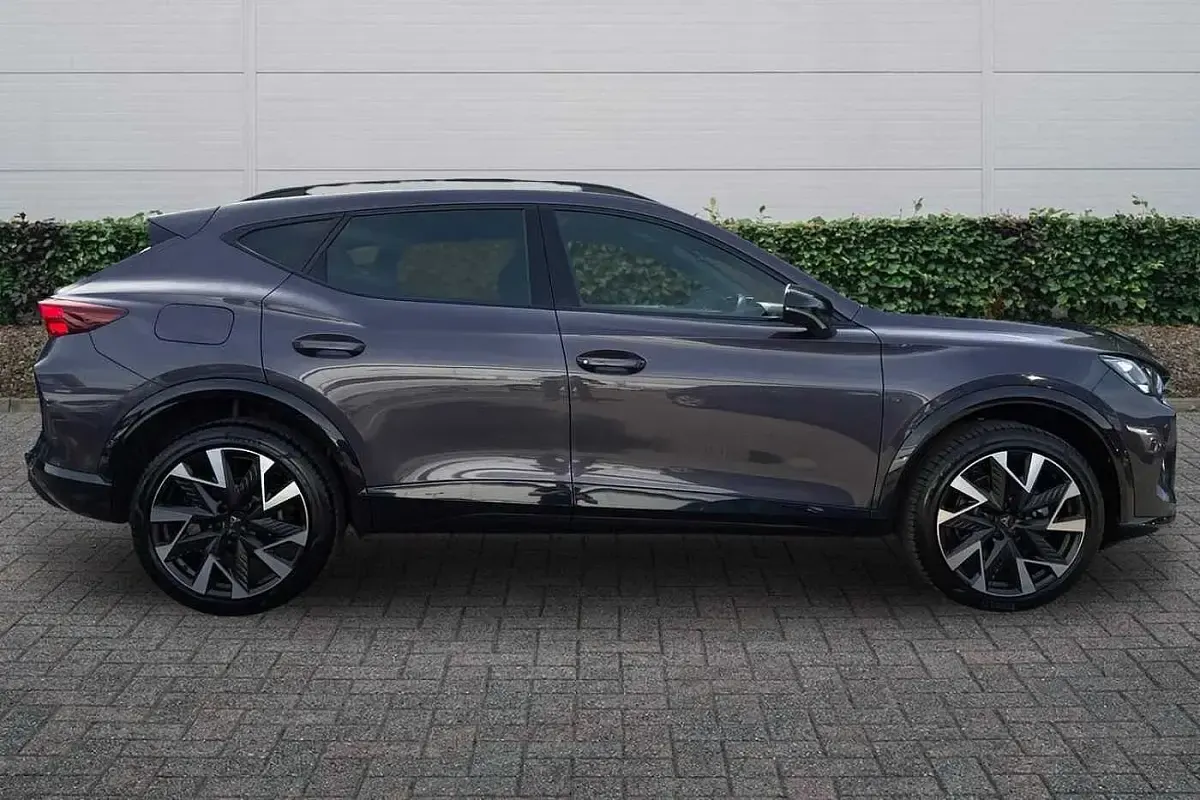 New Cupra Formentor 150 HP (110 kW) 2026 Dark void SUV