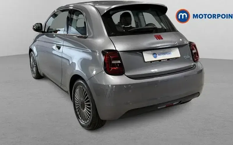 Usado Fiat 500e Red 86 kW (118 CV) 2026 Utilitario