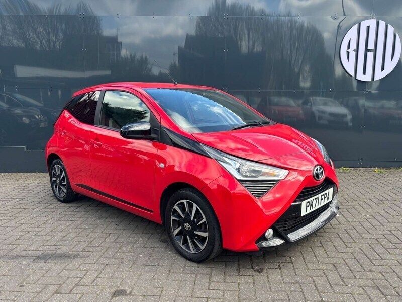 Red Used 2021 Toyota Aygo Trend Hatchback | £8,500 (Good price) - Image 1/4