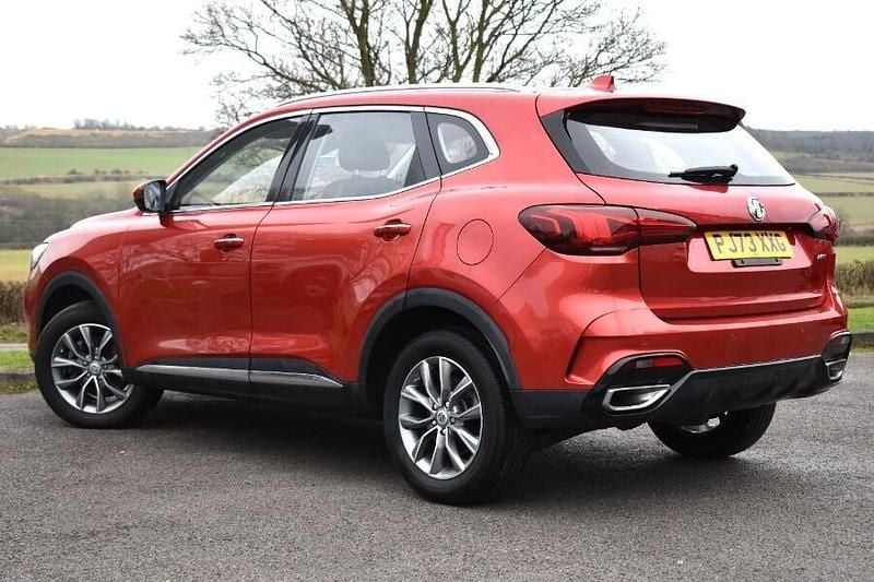 Used MG HS SE 162 HP (119 kW) 2023 Red SUV