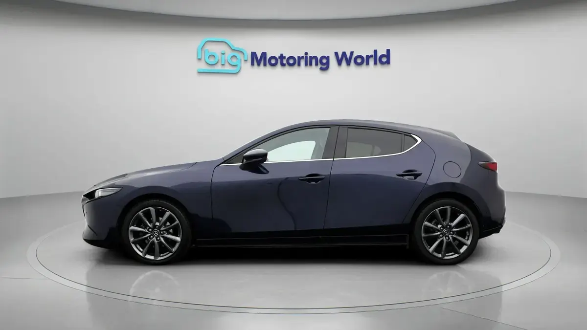 Used Mazda 3 Inclusive 121 HP (88 kW) 2021 Blue Hatchback