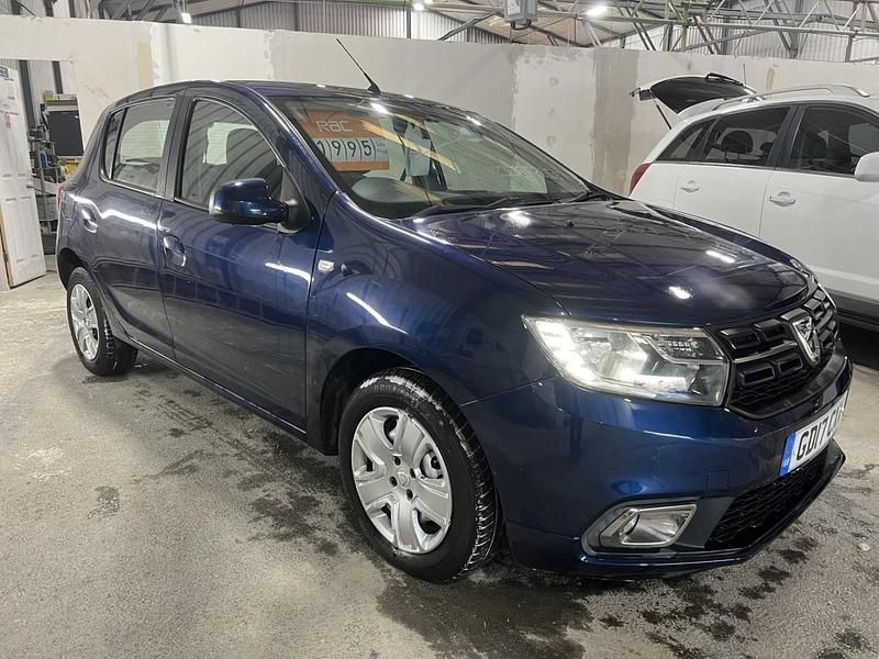 Used Dacia Sandero Lauréate 89 HP (65 kW) 2017 Blue Hatchback