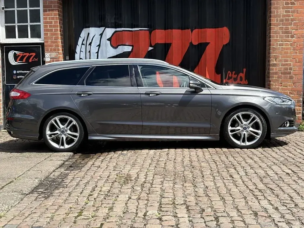 Used Ford Mondeo Titanium 240 HP (176 kW) 2015 Grey Estate