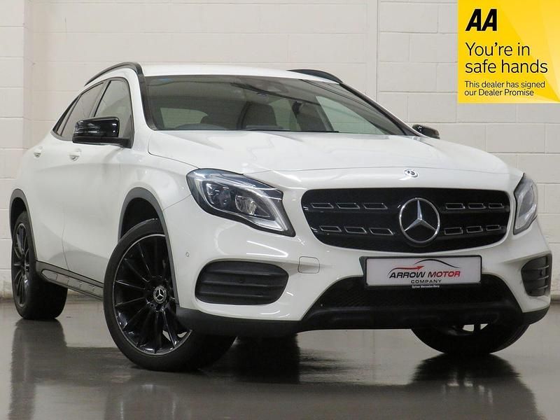 White Used 2017 Mercedes GLA220 AMG Line Premium SUV | £13,895 (Fair price) - Image 1/4