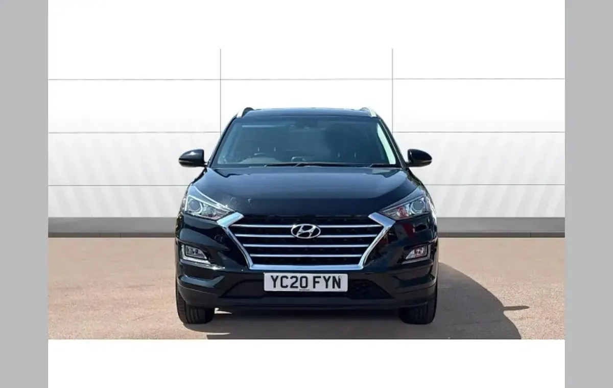 Used Hyundai Tucson SE 132 HP (97 kW) 2020 Black SUV