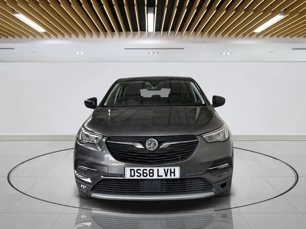 Used Vauxhall Grandland X Sport 130 HP (95 kW) 2018 Grey SUV