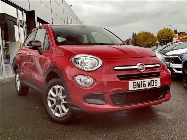 Passione red Used 2016 Fiat 500X Pop SUV | £7,296 (Fair price) - Image 1/1