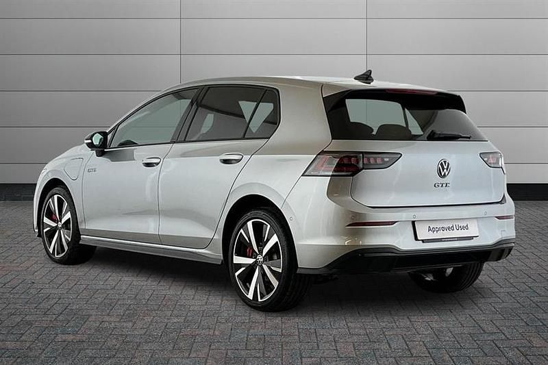 New VW Golf VIII GTE 272 HP (200 kW) 2026 Silver Hatchback
