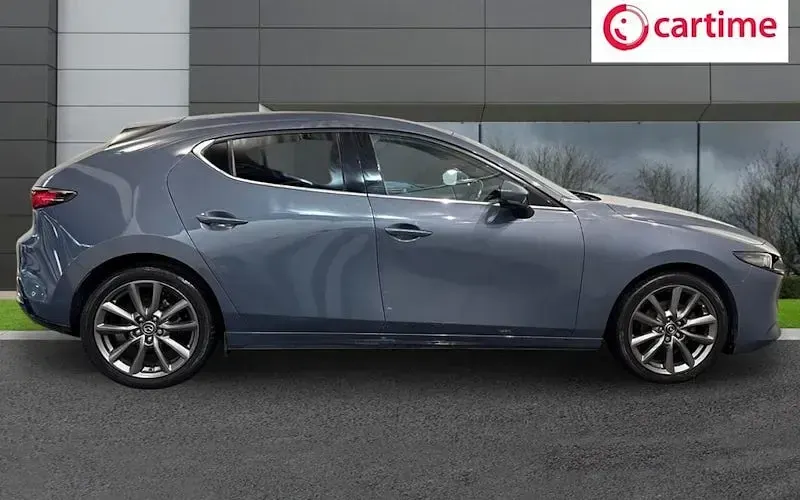 Used Mazda 3 Inclusive 122 HP (89 kW) 2022 Grey Hatchback