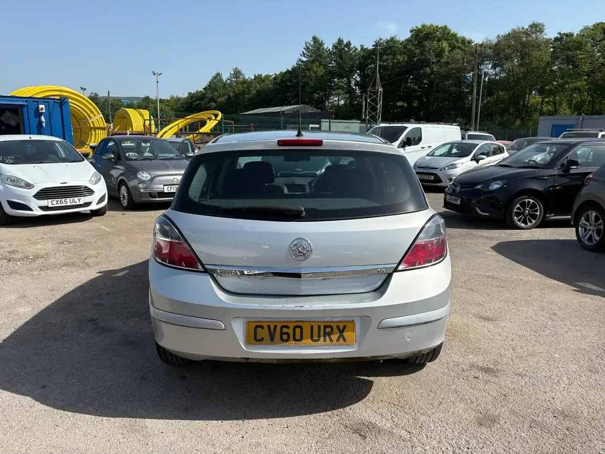 Used Vauxhall Astra 2010 Silver Hatchback