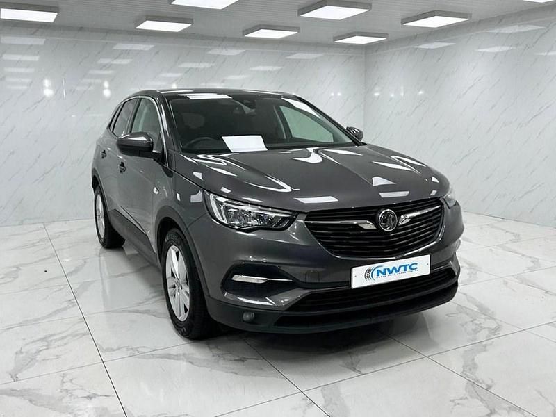 Used Vauxhall Grandland X Business Edition 130 HP (95 kW) 2021 Grey SUV