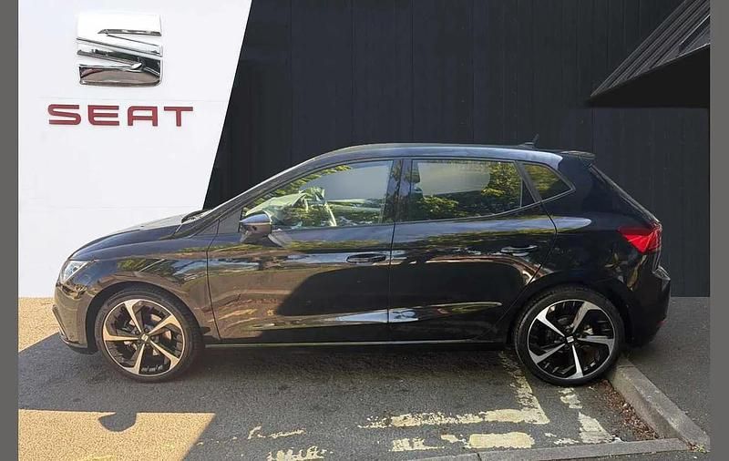 Used Seat Ibiza FR Sport 113 HP (83 kW) 2024 Black Hatchback