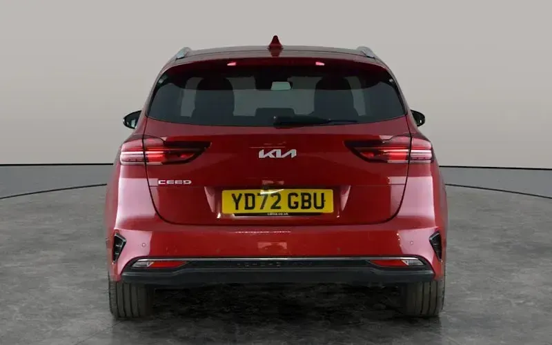 Used Kia Ceed Sportswagon 160 HP (117 kW) 2021 Red Estate