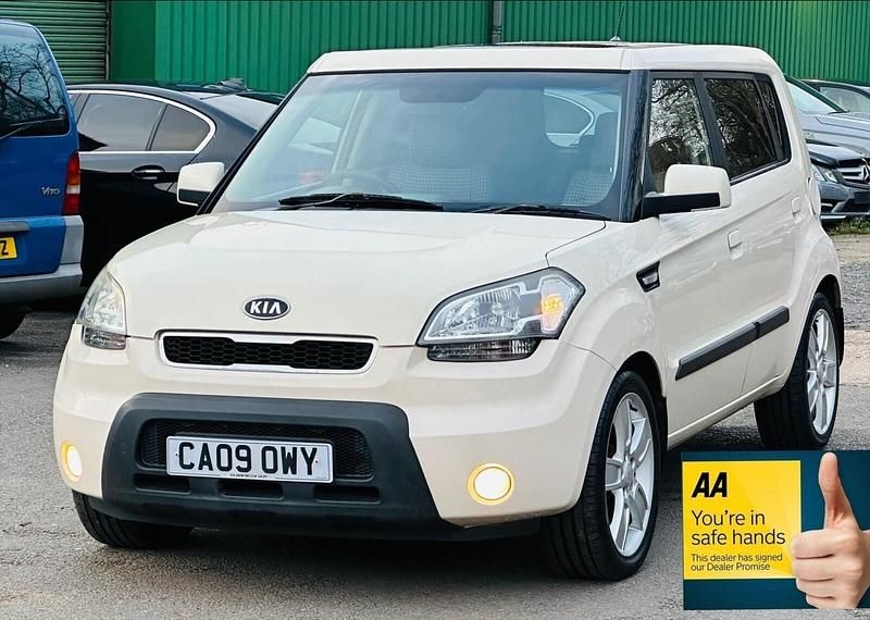 Used Kia Soul 124 HP (91 kW) 2009 Cream SUV