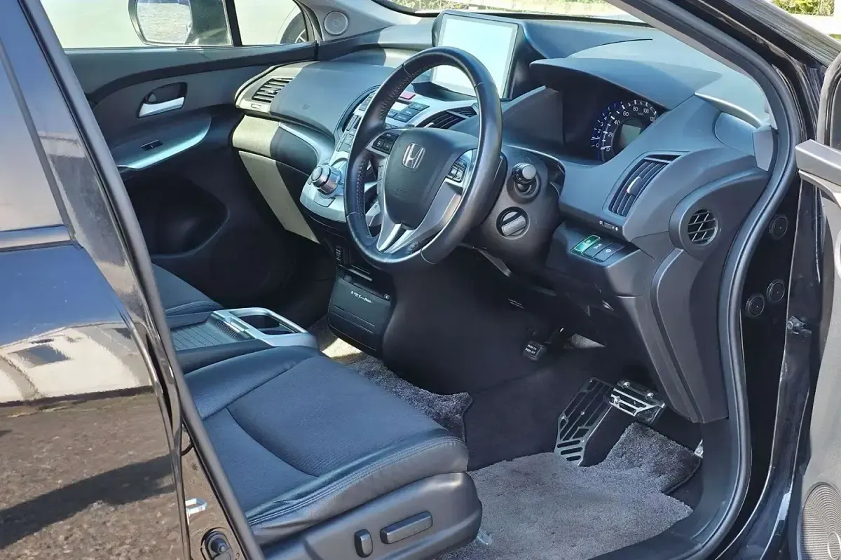 Used Honda Odyssey 248 HP (182 kW) 2012 Black MPV