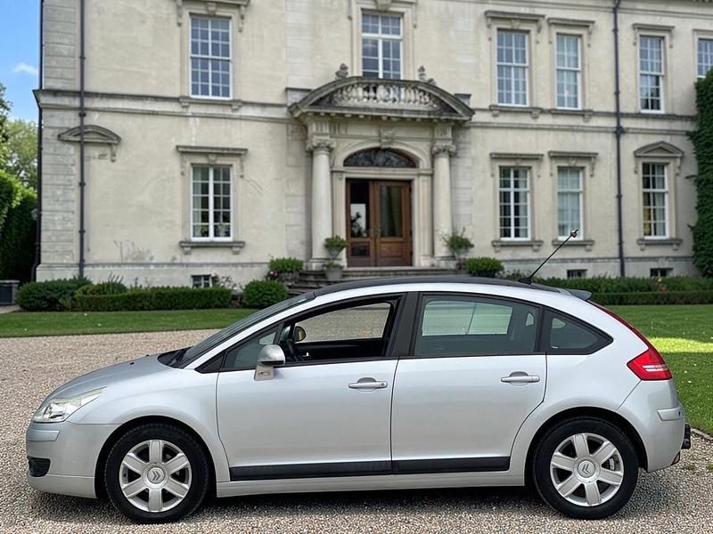 Used Citroën C4 88 HP (64 kW) 2006 Silver Hatchback
