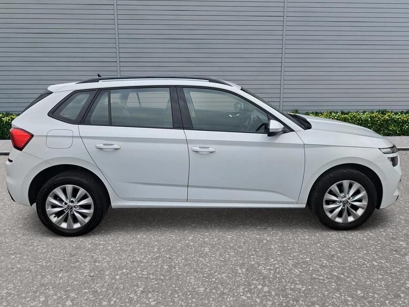Used Skoda Kamiq 95 HP (69 kW) 2021 White SUV